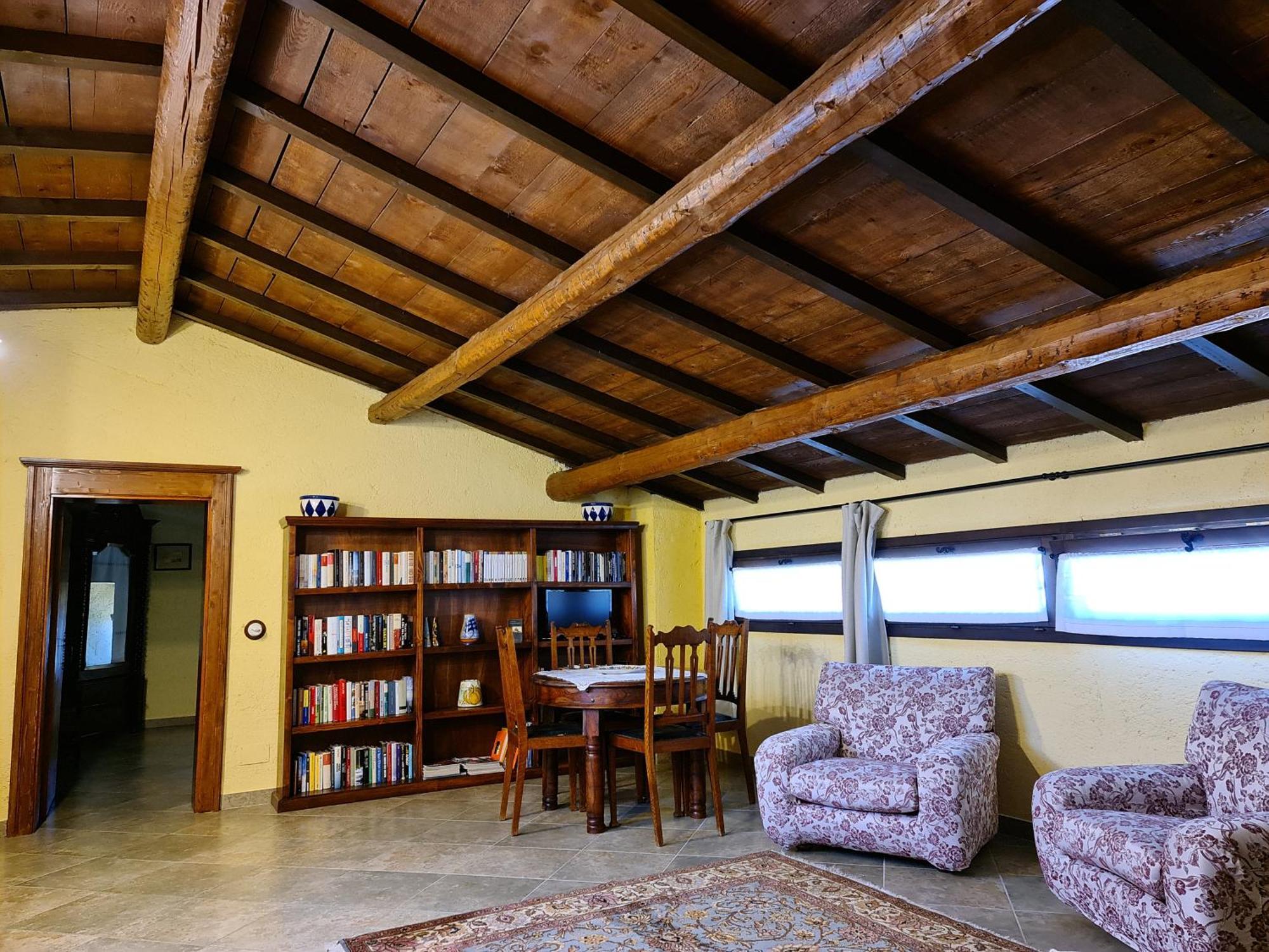 Rocca Lorenizo Pacentro Pokoj fotografie